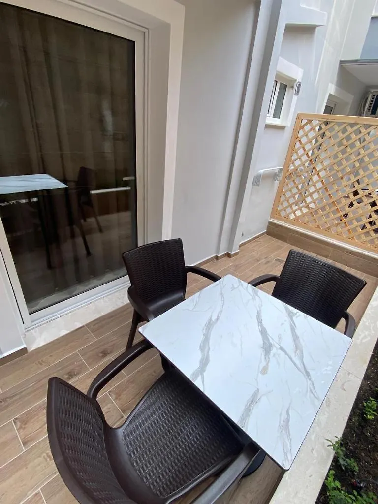 Saranda Rooms בית הארחה סרנדה